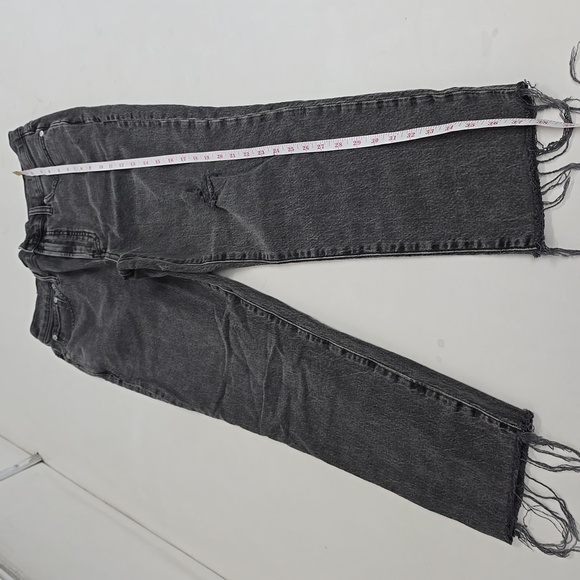 Madewell The Perfect Vintage Jeans in Cosner Wash Distressed - Picture 3 of 16